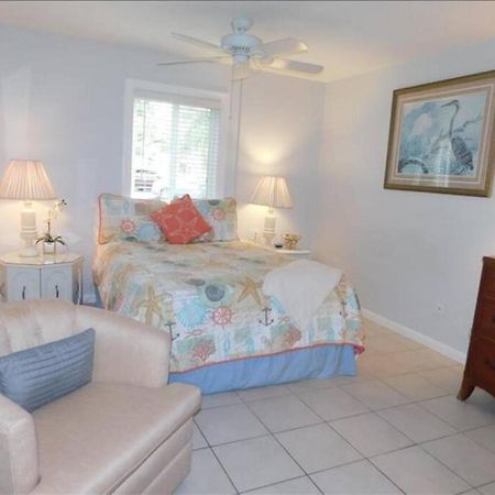 H5 Close To The Front Pool And Clubhouse Downstairs By Lake St. Simons Island Buitenkant foto
